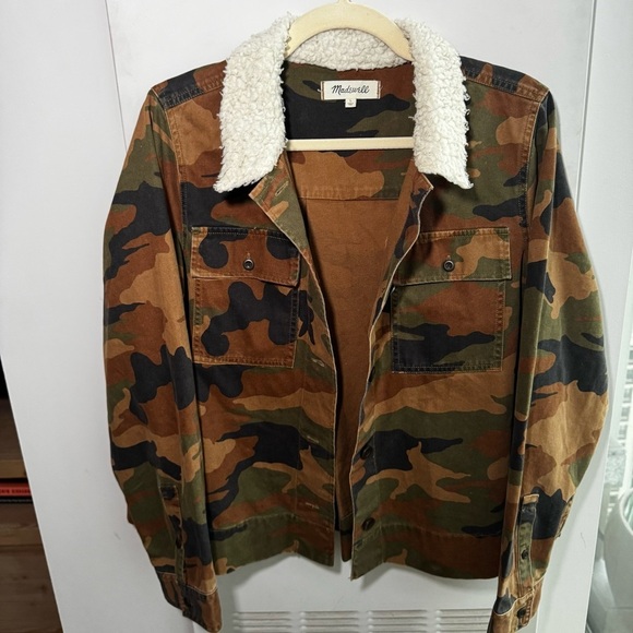 MADEWELL Northward Cropped Army Jacket in Cottontail Camo: Sherpa Edition - Picture 2 of 13